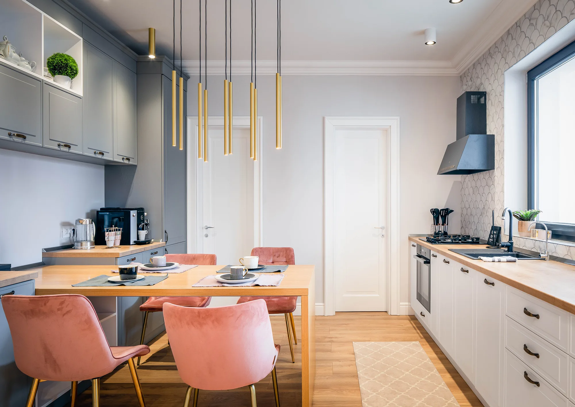 Amenajare interioara rezidentiala — APARTAMENT ELEGANT CU ACCENTE MODERNE, stil contemporan cu influente clasice, Timisoara. Imagine 10 din 14