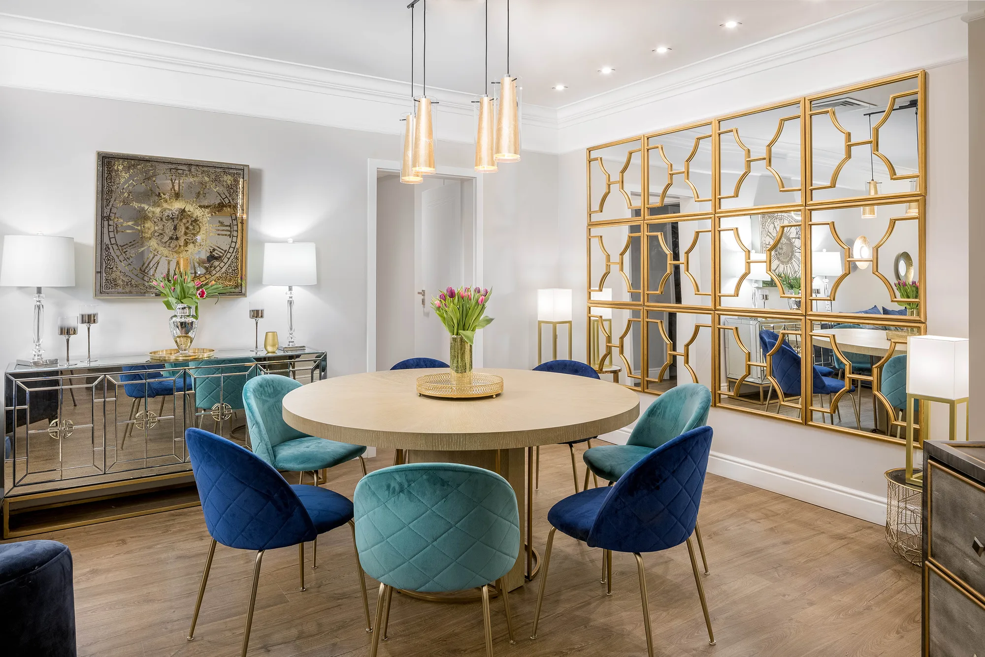 Amenajare interioara rezidentiala — APARTAMENT GLAM CONTEMPORAN, stil modern eclectic cu influente glam, Resita. Imagine 1 din 8