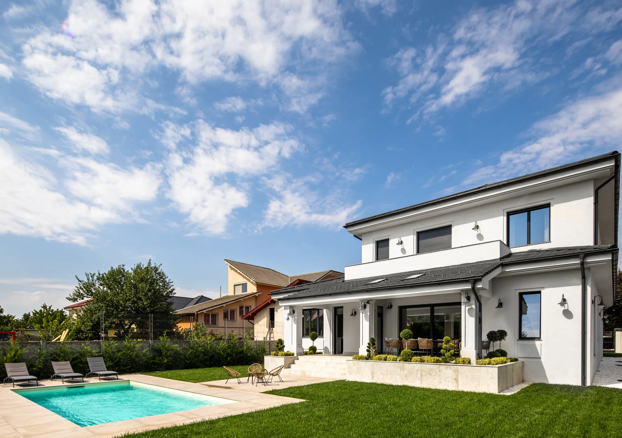 Amenajare exterioara — GRADINA MODERNA, stil contemporan, Timisoara. Imagine 4 din 6