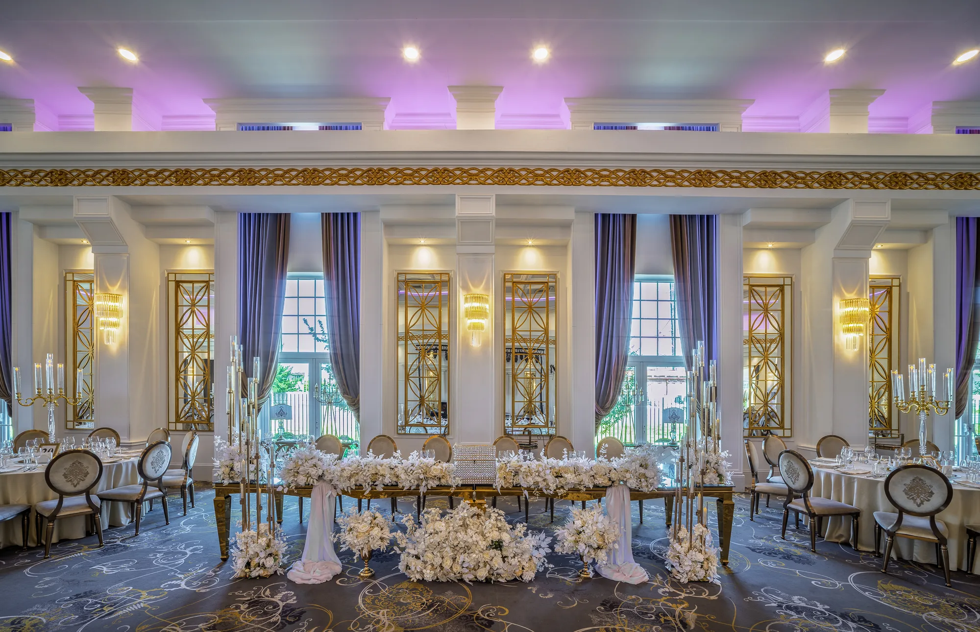 Amenajare interioara comerciala — CERNA EVENTS, stil neoclasic, Caransebes. Imagine 5 din 8