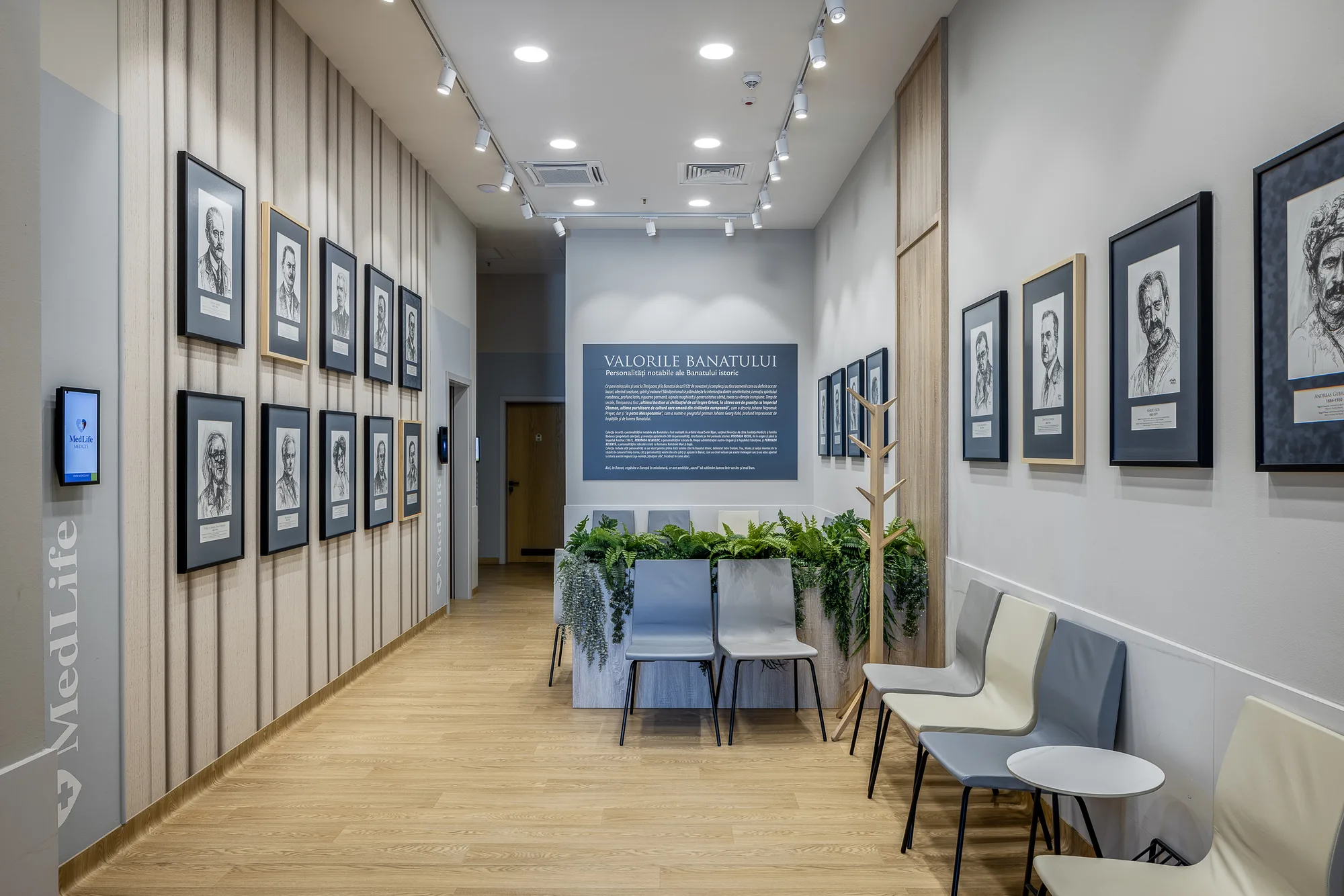 Amenajare interioara comerciala — CLINICA MEDICIS IULIUS MALL, stil contemporan, Timisoara. Imagine 2 din 3