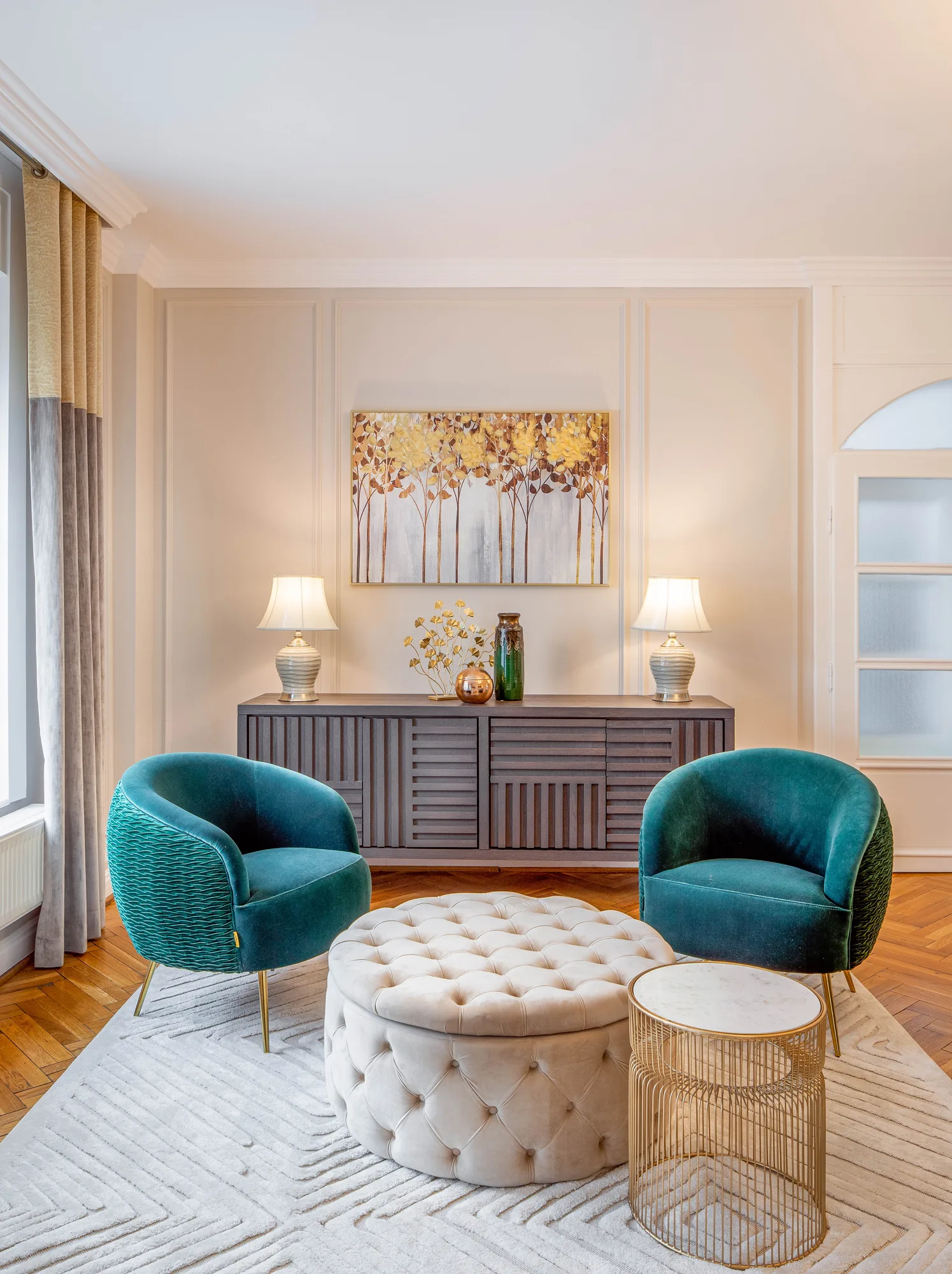 Amenajare interioara rezidentiala — VILA CLASICA CONTEMPORANA, stil clasic colorat, Timisoara. Imagine 5 din 11