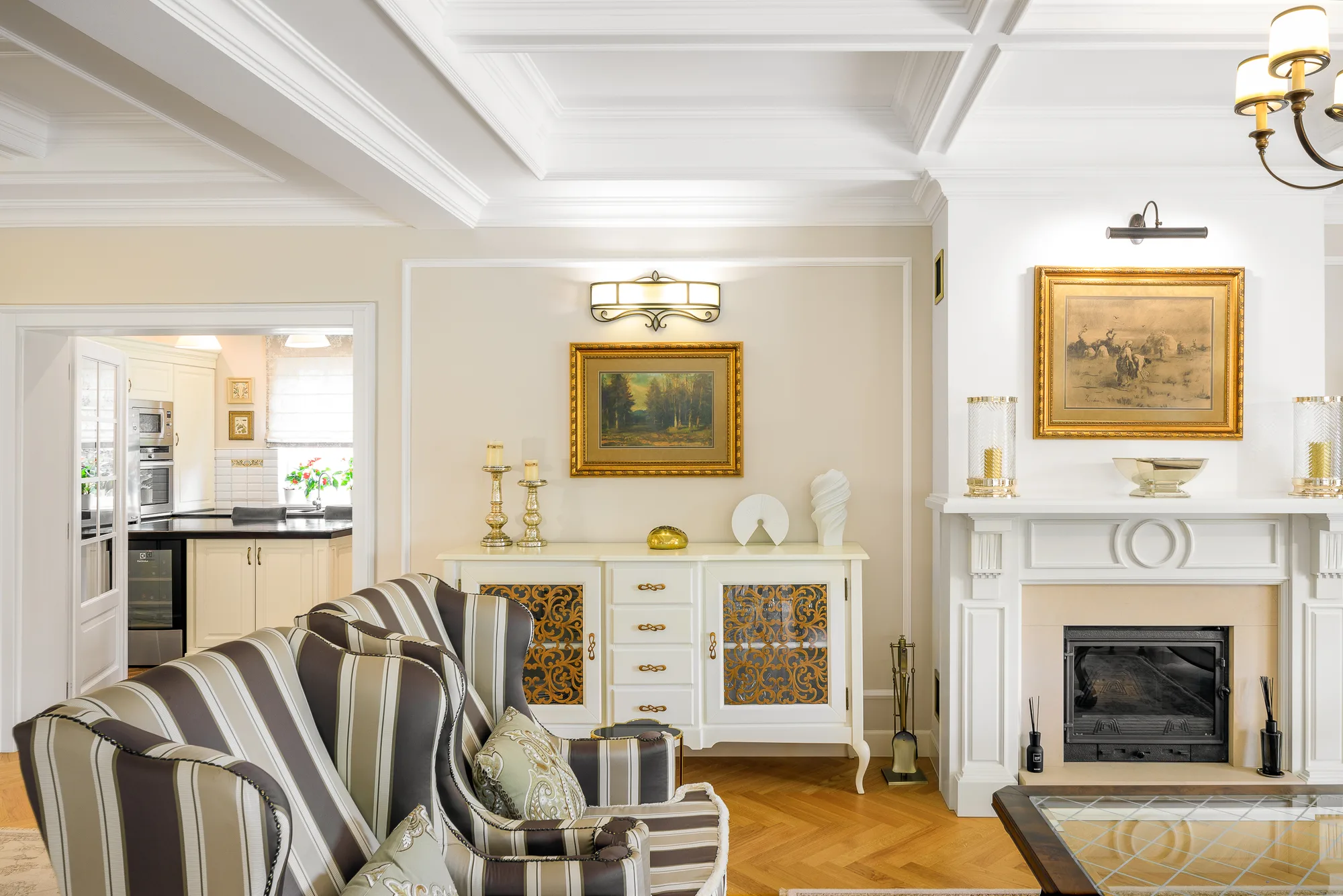 Amenajare interioara rezidentiala — VILA ELEGANTA CU INFLUENTE NEOCLASICE, stil elegant cu influente neoclasice, Timisoara. Imagine 4 din 5