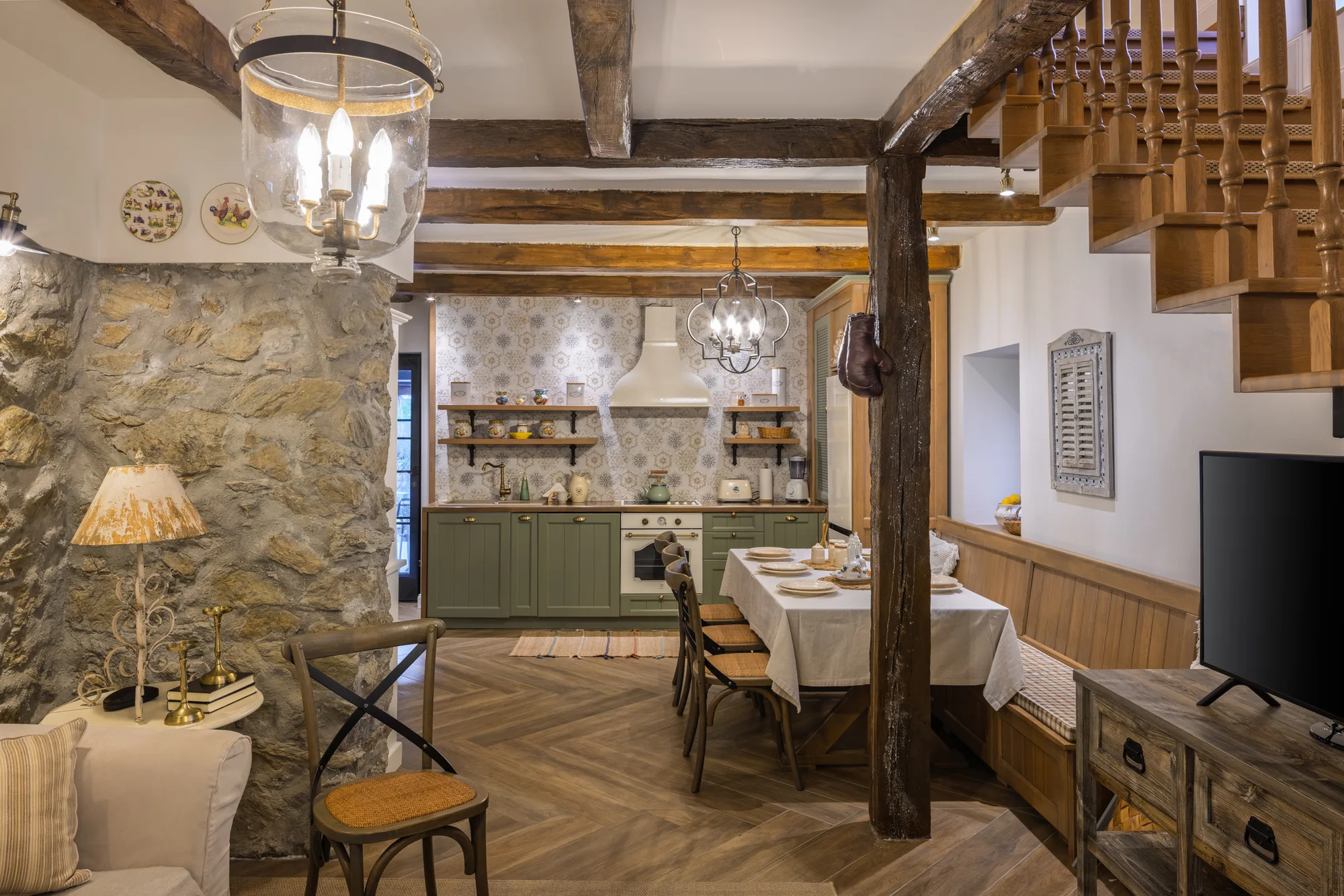 Amenajare interioara rezidentiala — Restructurare casa de piatra de 200 de ani, stil rural reinterpretat, Banatul Montan. Imagine 10 din 20