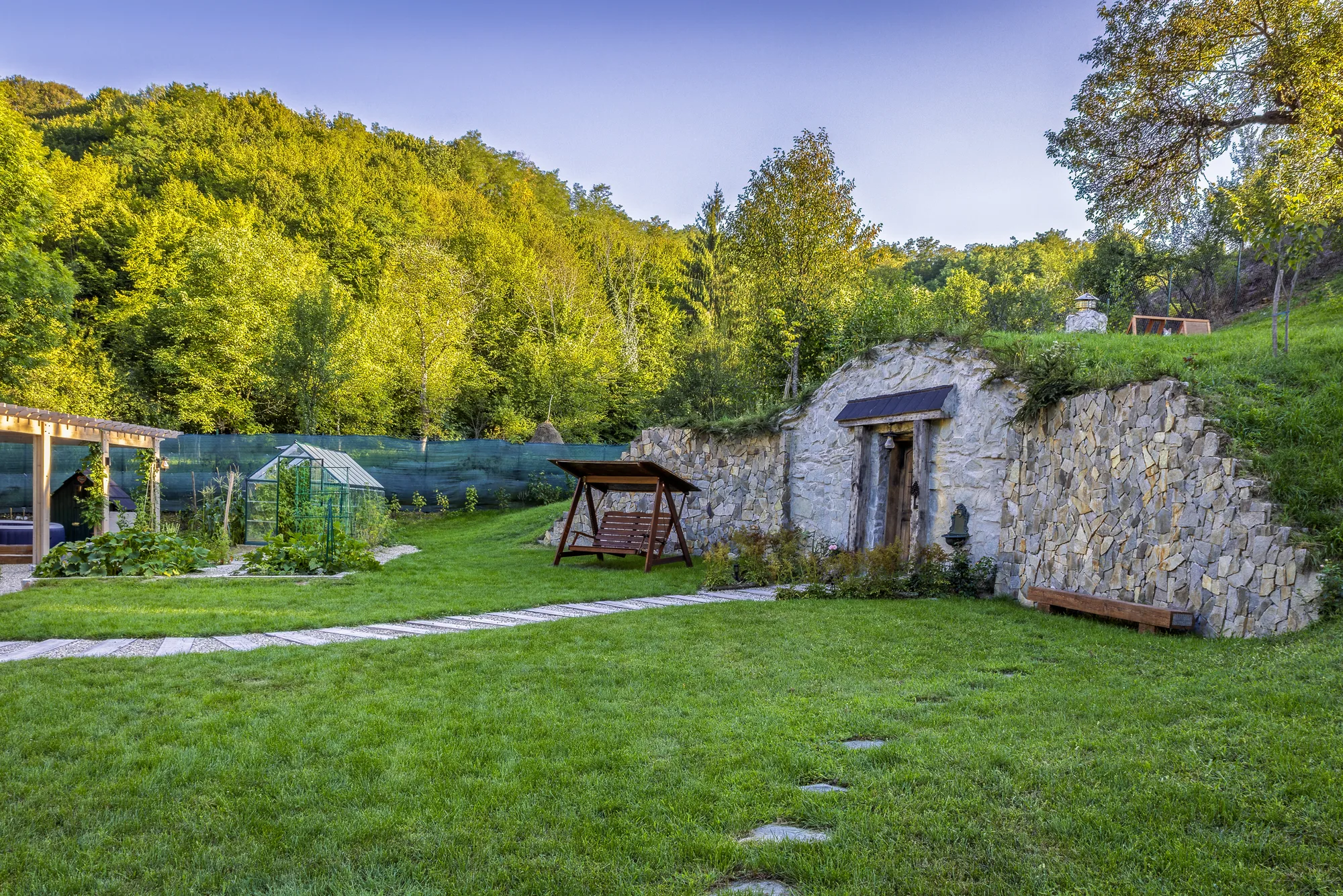 Amenajare interioara rezidentiala — Restructurare casa de piatra de 200 de ani, stil rural reinterpretat, Banatul Montan. Imagine 19 din 20