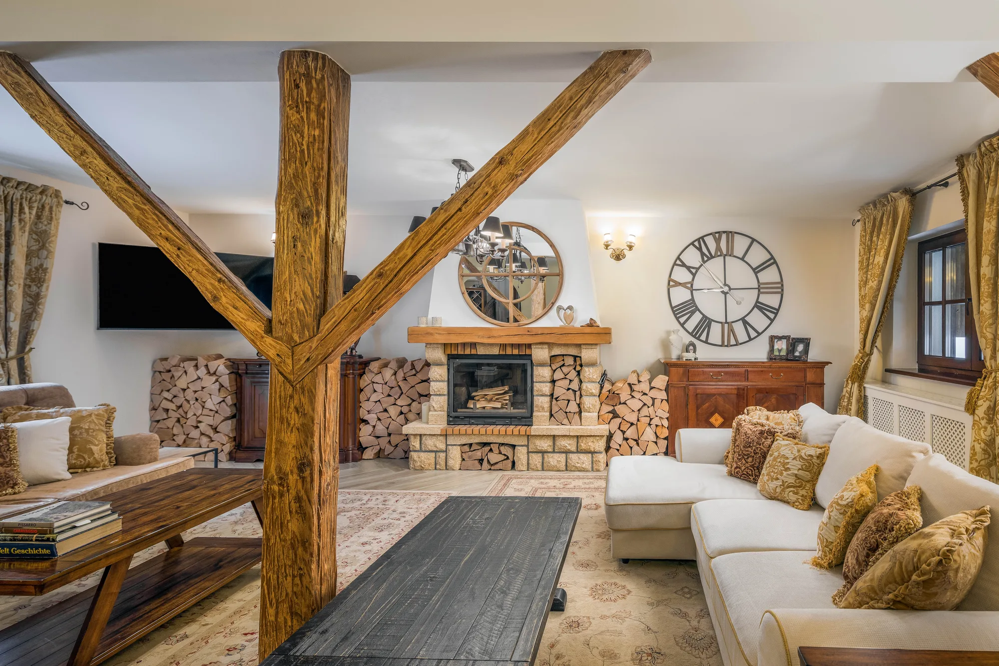 Amenajare interioara rezidentiala — Restructurare casa veche, peste 100 de ani vechime, stil rustic-elegant, traditie banateana, Garana, jud. Caras-Severin. Imagine 1 din 9