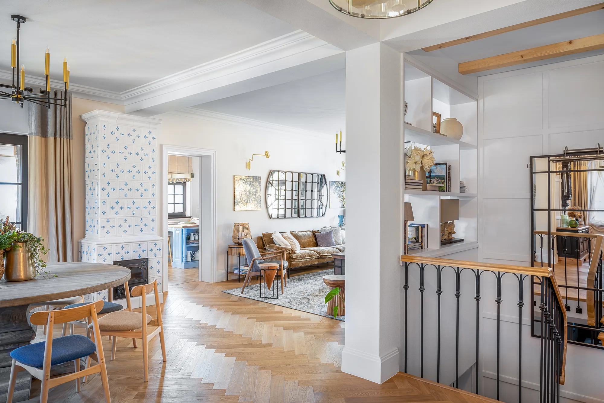 Amenajare interioara rezidentiala — VILA FARMHOUSE RUSTIC, stil farmhouse rustic, Baia de Arama, jud Mehedinti. Imagine 1 din 12