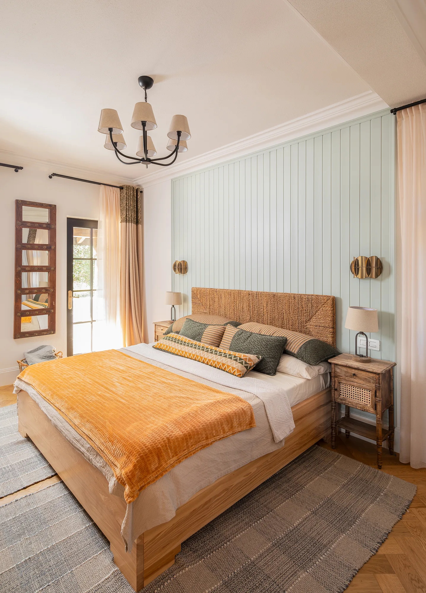 Amenajare interioara rezidentiala — VILA FARMHOUSE RUSTIC, stil farmhouse rustic, Baia de Arama, jud Mehedinti. Imagine 8 din 12