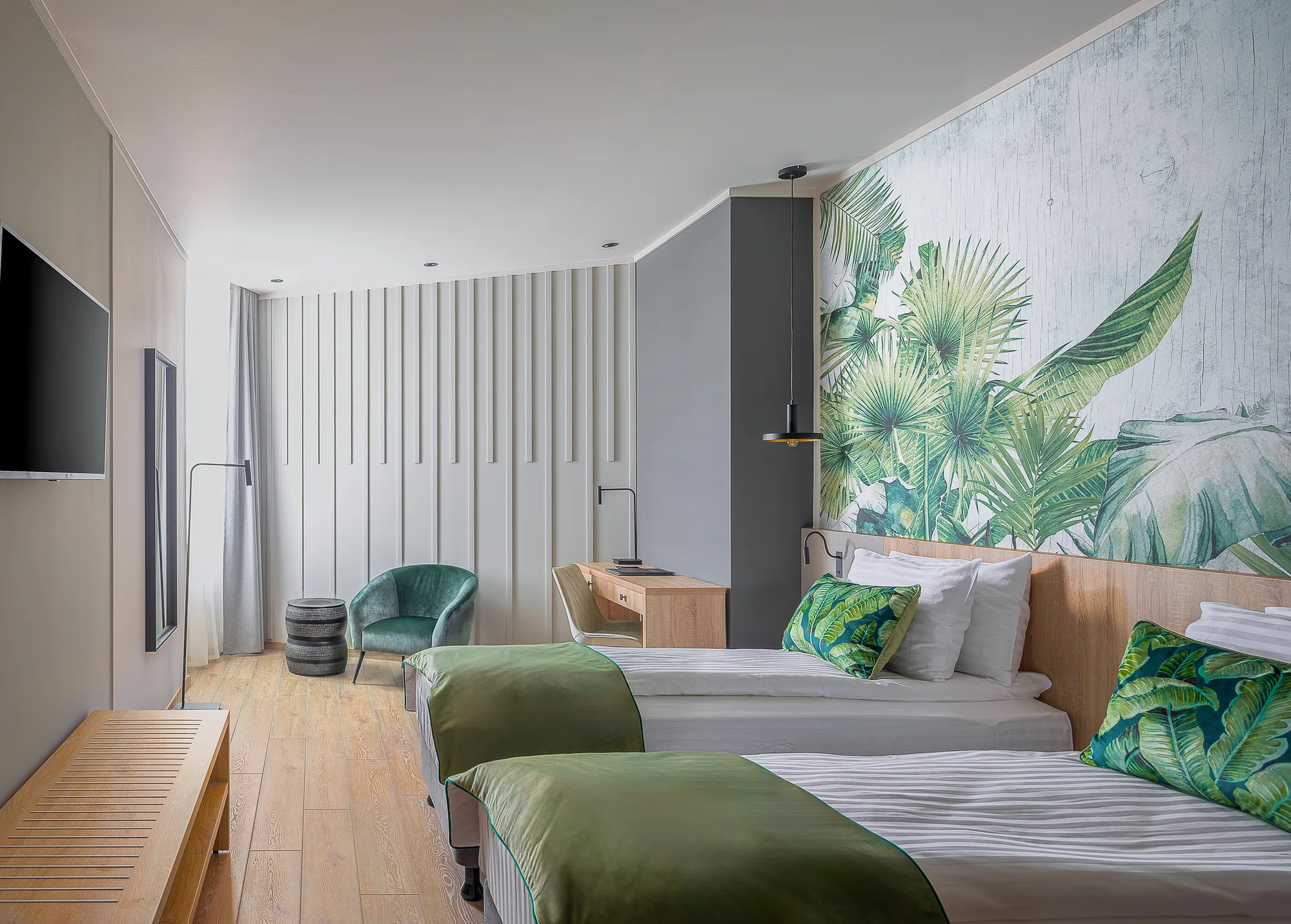 Amenajare interioara comerciala — HOTEL AMAZONIA, stil biophilic contemporan, Timisoara. Imagine 1 din 11