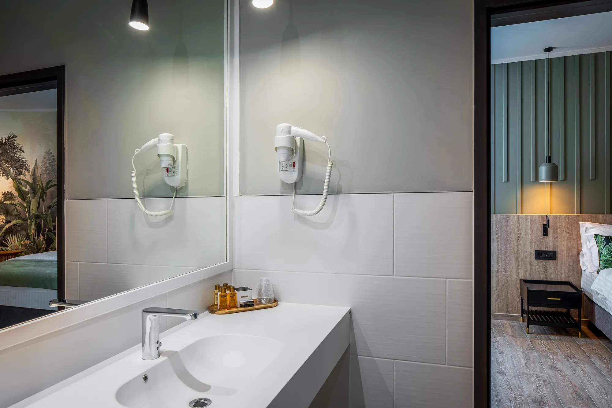 Amenajare interioara comerciala — HOTEL AMAZONIA, stil biophilic contemporan, Timisoara. Imagine 5 din 11