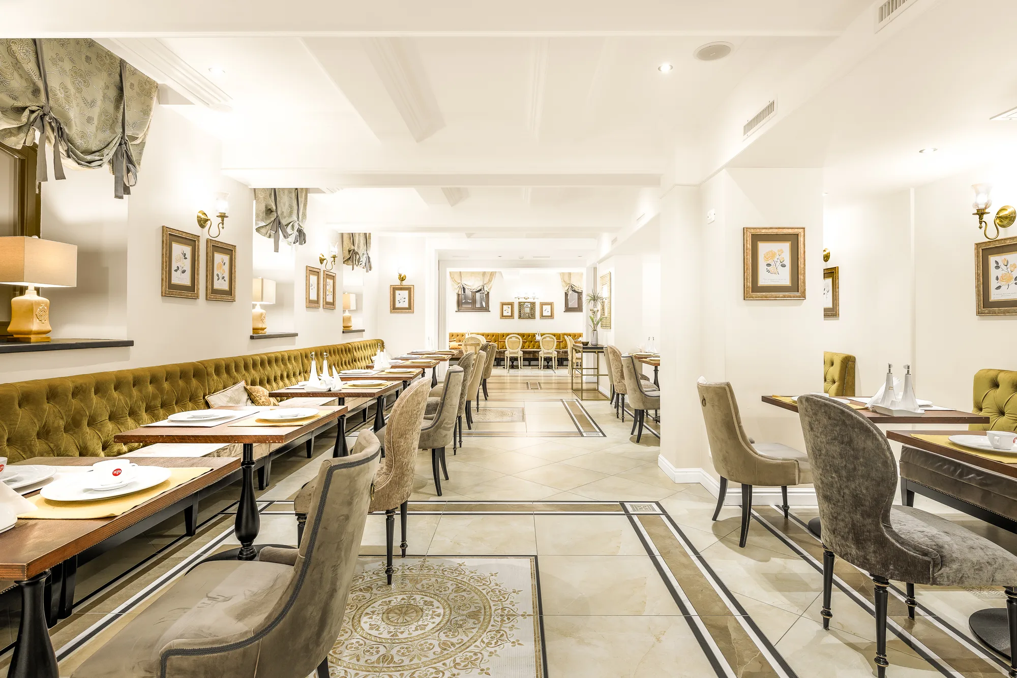 Amenajare interioara comerciala — HOTEL VERSAY, stil clasic, Baile Herculane. Imagine 15 din 16