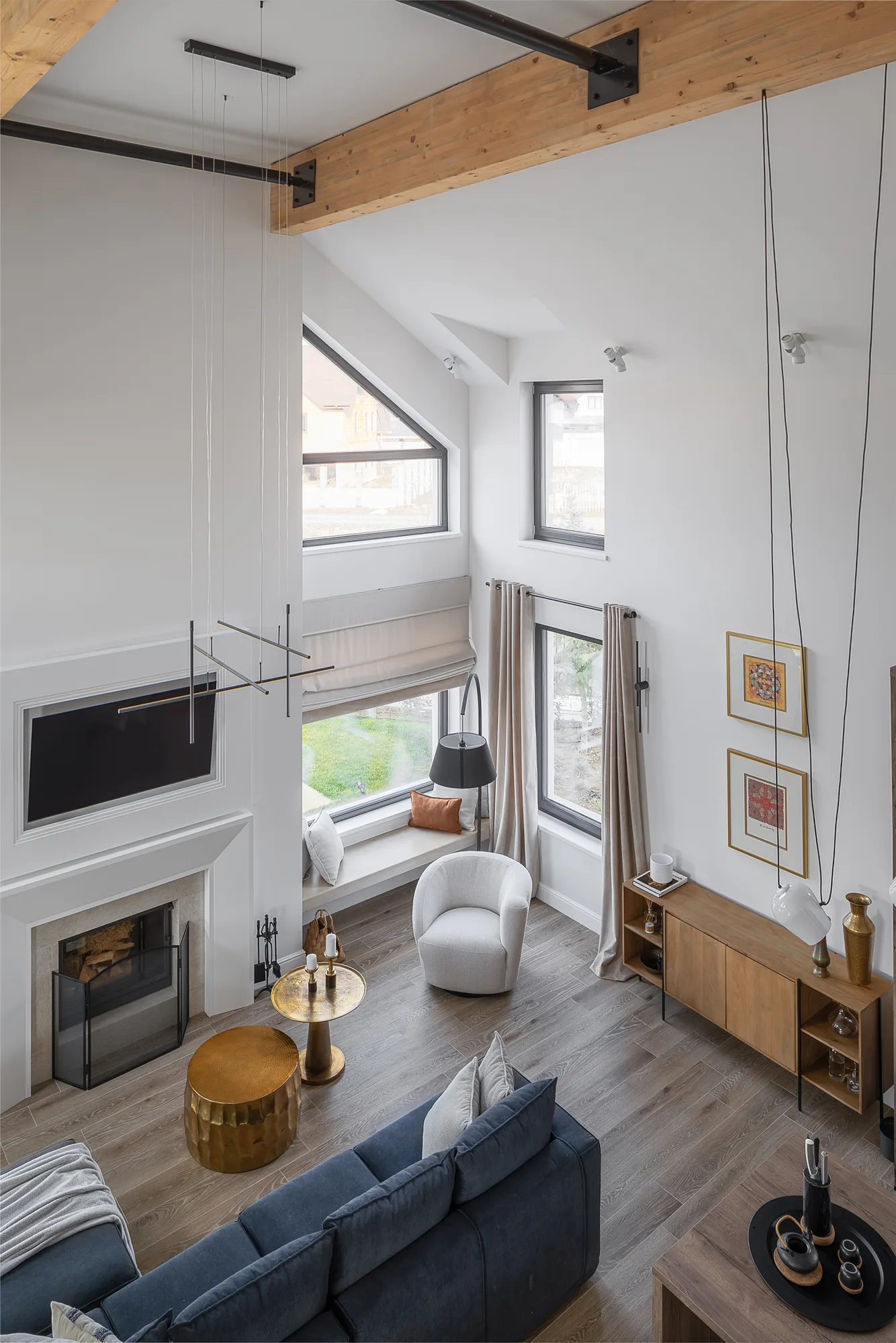 Amenajare interioara rezidentiala — VILA MODERNA CU INFLUENTE SCANDINAVE, stil modern, Timisoara. Imagine 9 din 15