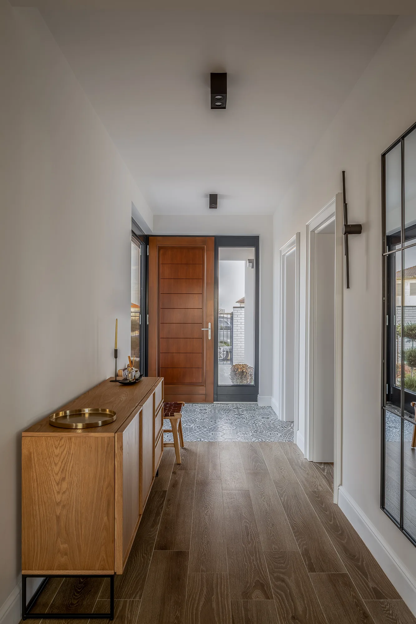 Amenajare interioara rezidentiala — VILA MODERNA CU INFLUENTE SCANDINAVE, stil modern, Timisoara. Imagine 10 din 15