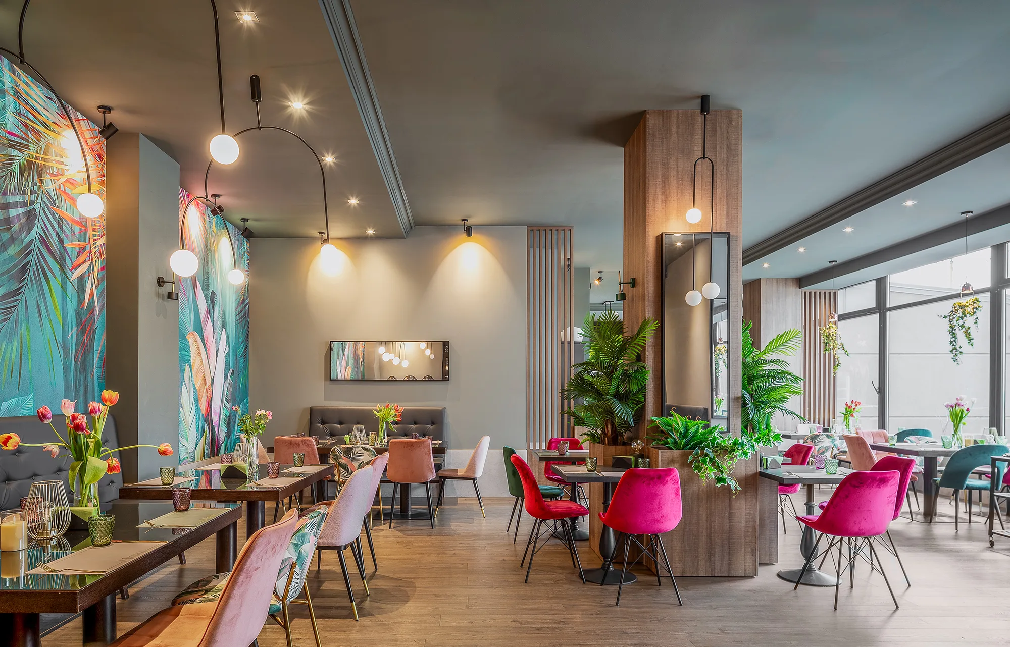 Amenajare interioara comerciala — M LOUNGE MEDITERRANEAN, stil modern, Resita. Imagine 1 din 4