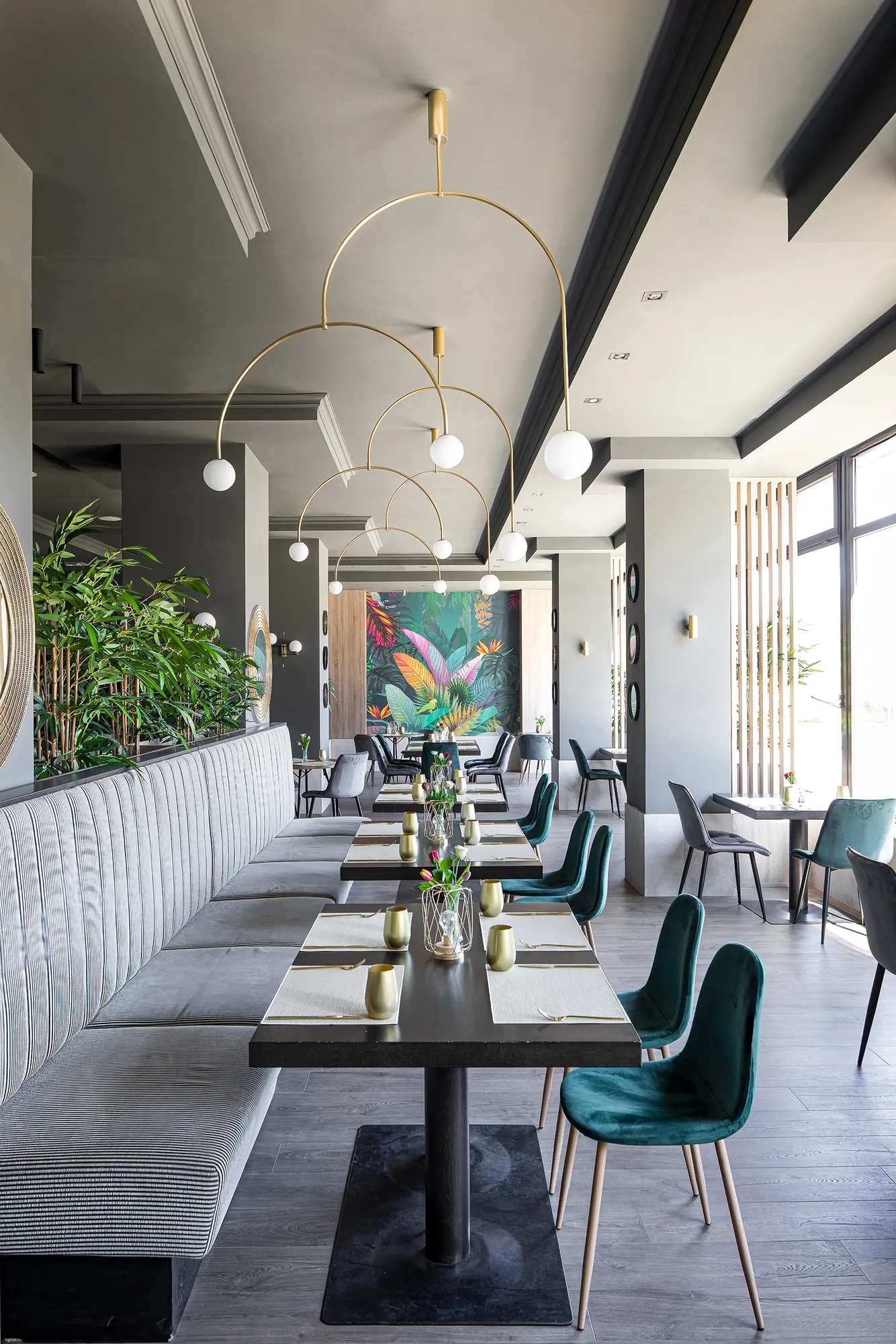 Amenajare interioara comerciala — ROGGE HOTEL, stil luxury, Resita. Imagine 3 din 9