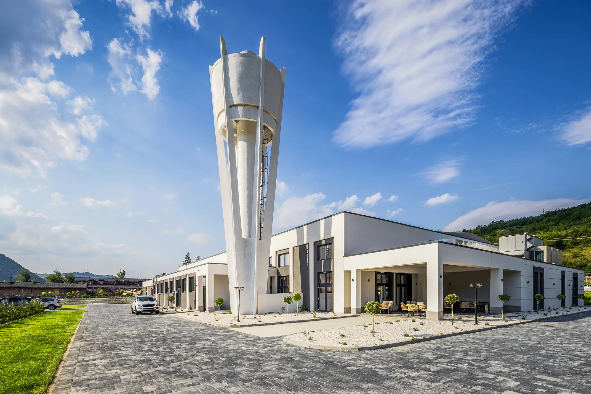 Amenajare interioara comerciala — VERSAY EVENTS BALLROOM, stil luxury, Mehadia, jud. Caras. Imagine 7 din 8